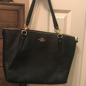 Beautiful Black Leather Coach Tote